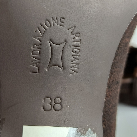 Chic Brown and Purple Heels with Decorative Cut-Outs Size 7.5/38 - Picture 9 of 9